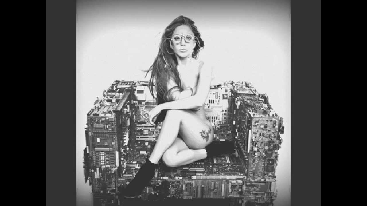 Lady Gaga - Applause (FULL SONG) - YouTube