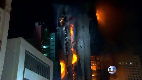 Collapse of burning building in Sao Paolo caught on camera