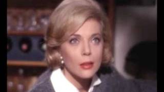 Barbara Bain: Beautiful