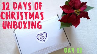 BOOK HOOKED BOX 12 DAYS OF CHRISTMAS UNBOXING | Vlogmas Day 12