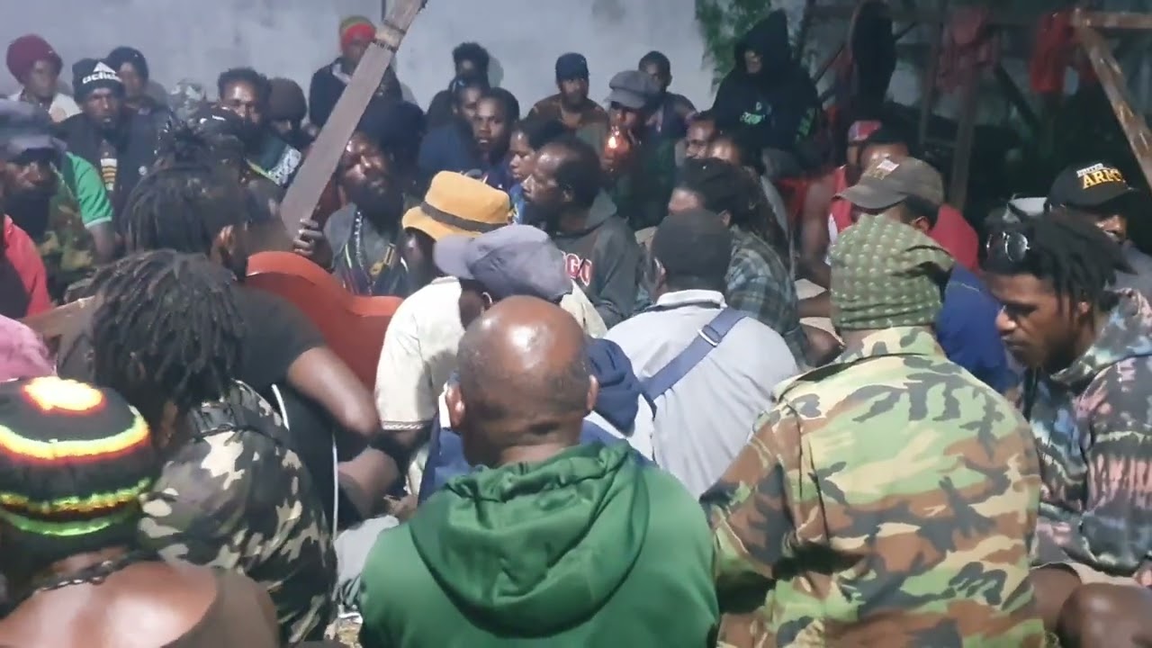 Lagu internasional  papua pengununggan tolikara suku Lanni weyarabo ....🤘🤘