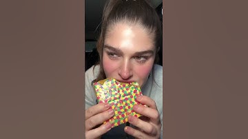 Thumbnail of Probando chocolates de Dubai PT1