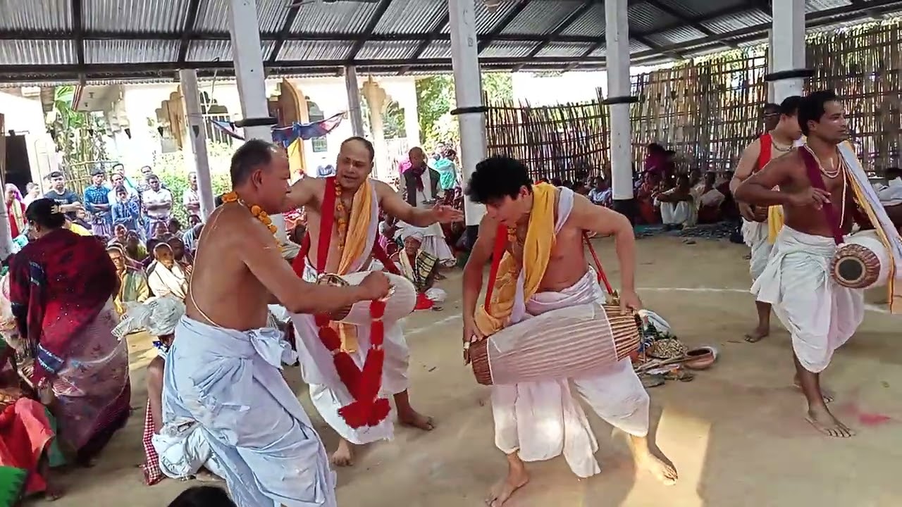 শ্রাদ্ধে রুদ্রতাল বাদক ধীরেন ও বিধান সিংহ।গায়ক হরিনারায়ণ ও সবুজ সিংহ জোড়ামন্ডপ ভানুগাছ #ratansharma 