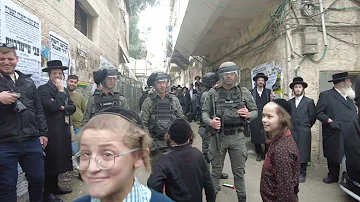 Anti-Zionist Jewish community flying Palestinian flags in Jerusalem