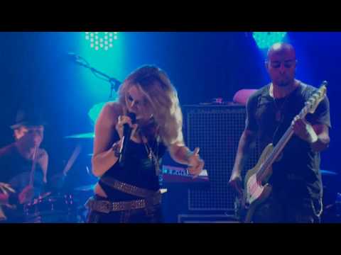 Miley Cyrus - Who Owns My Heart (Live @ House Of Blues ) HD