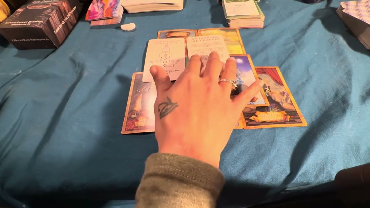 #Водолей Они хотят ваших волшебных потоков, но всё ещё находятся в состоянии созависимости.