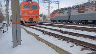 ЭП1-326 с вл80с-2058/2022/368 прибывают на ст.Минеральные-Воды и приветливая бригада.