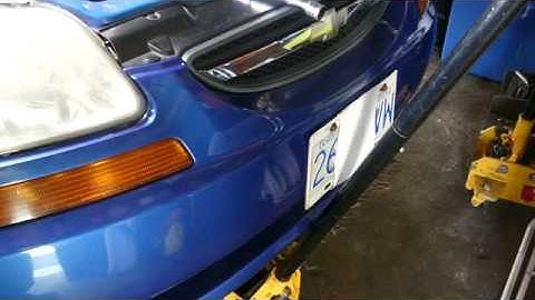 2004 Chevy aveo timing belt waterpump pulleys replacement Part 1