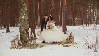 Свадебная фотосессия в зимнем лесу Свадебная фотосессия в зимнем лесу