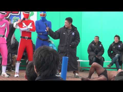 大分トリニータファン感謝デー2012 トリレンジャーと変態さん