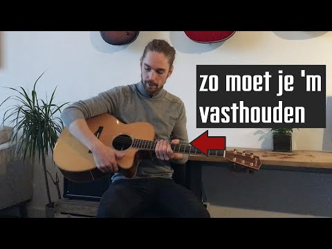 De goede HOUDING bij GITAAR SPELEN