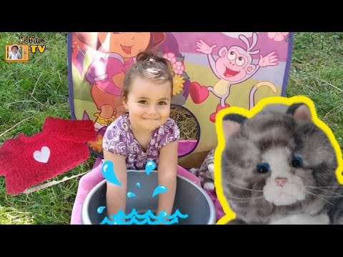 მარია რეცხავს ფისუნია კატას დასვრილ მაისურს, რითი დაისვარა ფისომ მაისური?