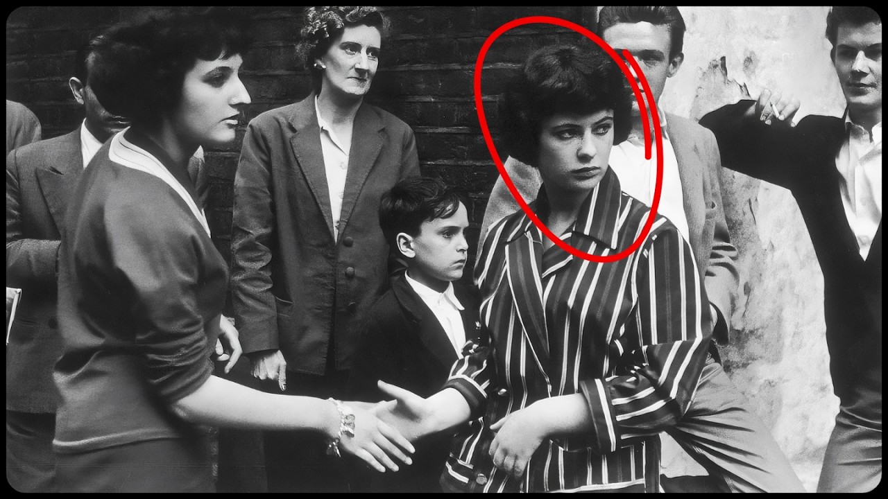 40 Astonishing and Powerful Photos from History