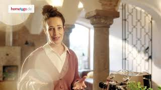 Laura von @willkommen_bei_den_wues plant Urlaub im Ferienhaus | HomeToGo Werbung 2021 (30s)
