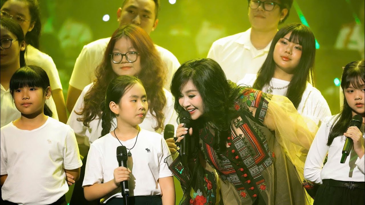 Liên Khúc Này Chân Đất Ơi & Nắng Lên | Diva Thanh Lam, Hợp Xướng 52 de Arte