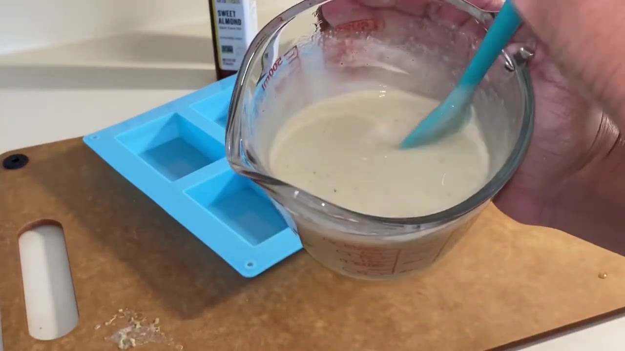 JABÓN NATURAL DE MANZANILLA ! 🧼🛀🏽 lo mejor para TU piel!! DIY