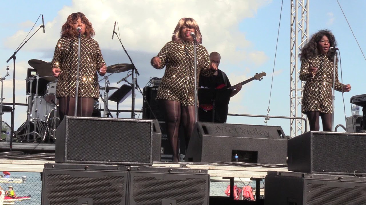 The Original Vandellas  "Come And Get These Memories"  Motown On The  River July 28, 2018
