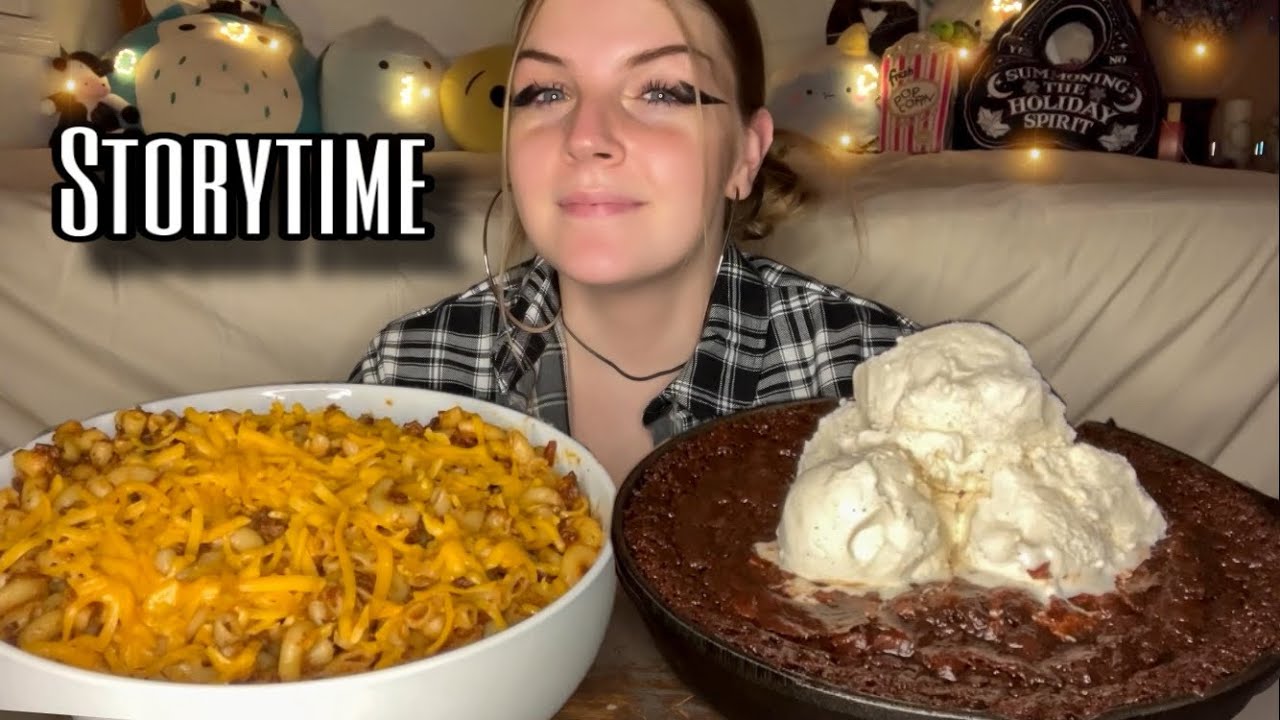CHEESY CHILI MAC AND CHEESE AND SKILLET BROWNIE MUKBANG! (Vegan)