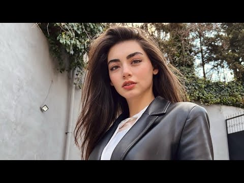 Ozge Torer New Pics🖤 - YouTube