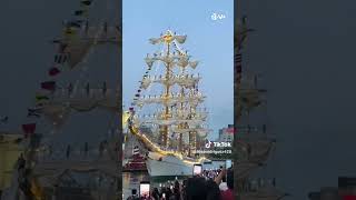 Navio mexicano bate na Ponte de Brooklyn em Nova Iorque e faz dois mortos