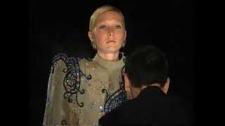 Viktor &amp; Rolf Fall 1999 Haute Couture Fashion Show (full)