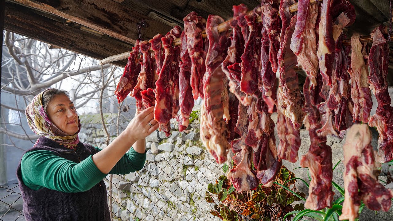 DRYING THE HUGE BULL FOR WINTER! DRYING AND STORING MEAT IN KAFKAZ VILLAGE