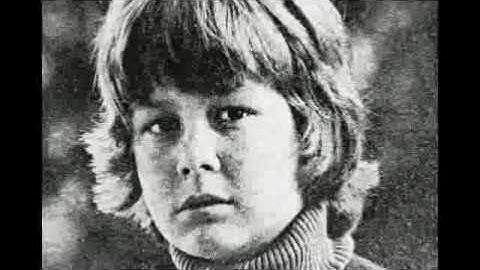 Thumbnail of Darren Burn_Sings_Quick Joey Small