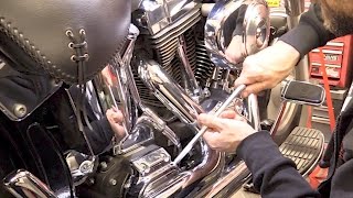 Delboy's Garage, Harley Softail Service #1:- Gearbox Oil Change