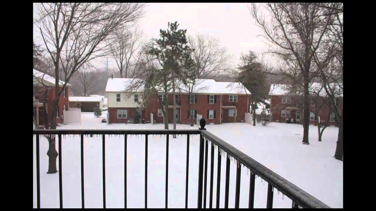 Winter Storm 2011 St Louis Time Lapse - YouTube