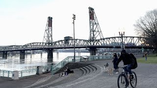 Portlanders kick off the new year at the waterfront, share resolutions
