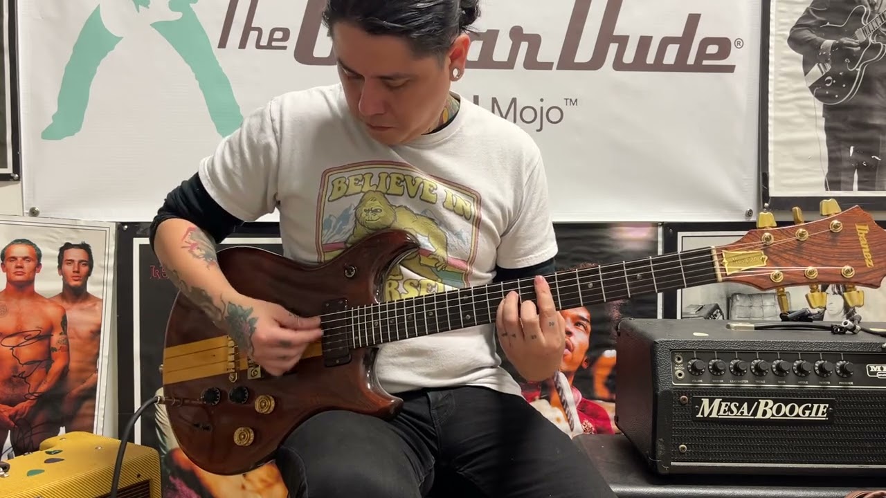 Ibanez MC 300 - YouTube