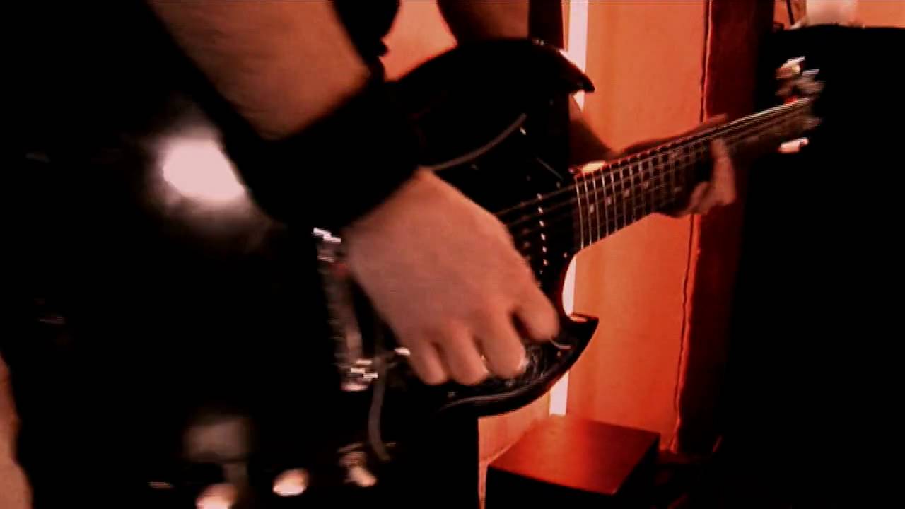Clownage Leila (old song from the first album) Clownage Leila (old song from the first album)