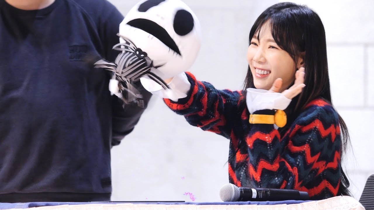 171217 태연 Taeyeon _ side 06 _ 팬사인회 FanSign Event _ 잠실 시네파크 - YouTube