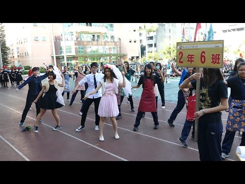 2015 中女校慶~二年級創意啦啦隊進場
