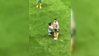 Crazy Fan Hug's Messi 😂🇨🇳 in Argentina vs Australia Match 2023
