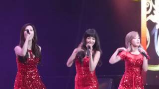 160731 Girls Generation-TTS (소녀시대-태티서) - Twinkle || KCON LA 2016 Day 2