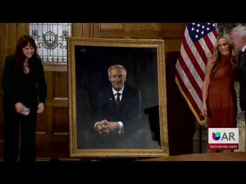 Presentación oficial del retrato del gobernador Asa Hutchinson