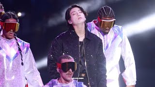 Vignette de la vidéo "221120 카타르 월드컵 개막식 Dreamers / BTS JUNGKOOK FOCUS FANCAM 방탄소년단 정국 직캠"