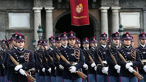 Quanto si paga per entrare alla Scuola Militare della Nunziatella Napoli?