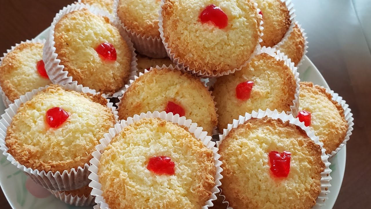 Queijadas de coco uma delicia.