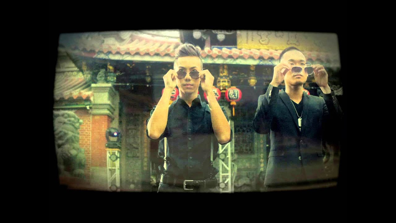 Regardez BIKE「OverHight」PV (日本語字幕) sur YouTube Regardez BIKE「OverHight」PV (日本語字幕) sur YouTube