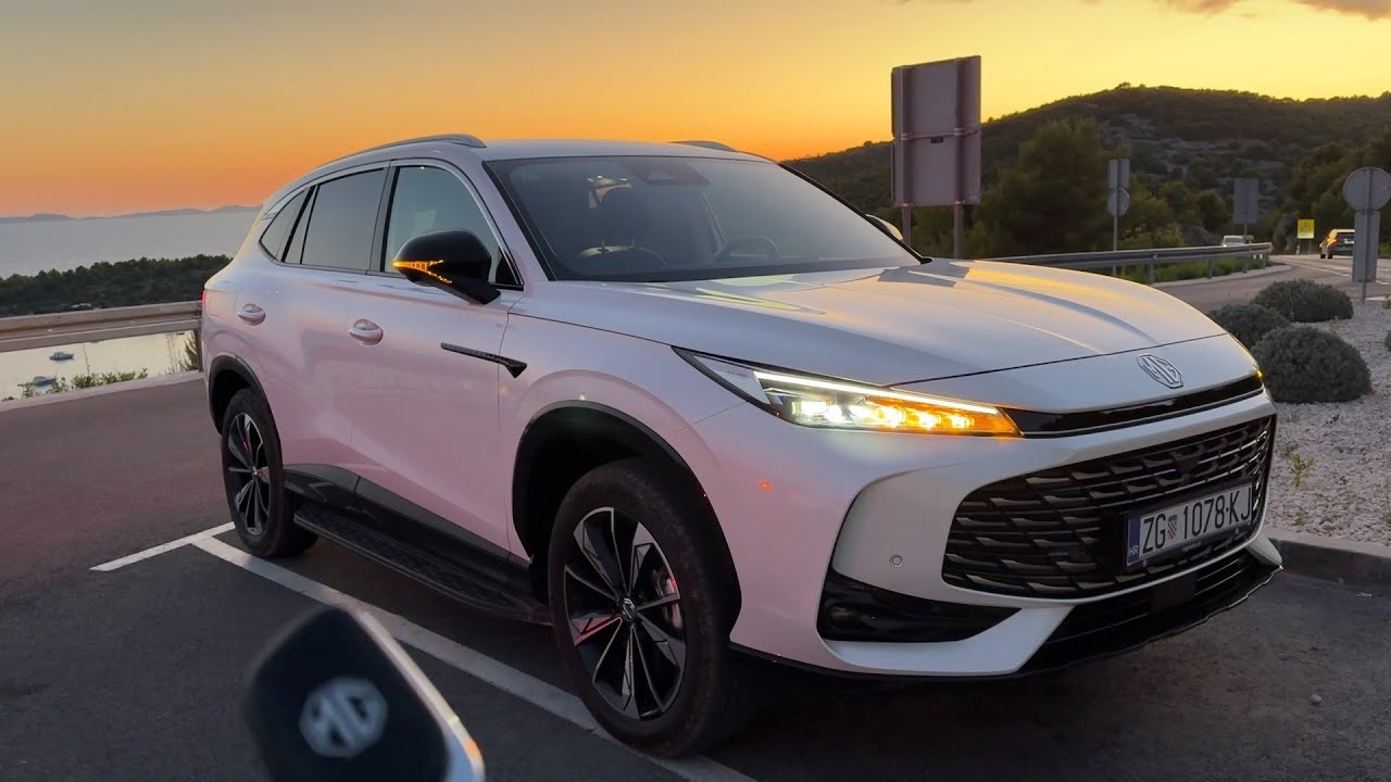 MG HS PHEV 2025 - SCENIC EVENING POV drive (seaside) 272 HP