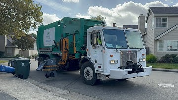 2005 Pete 320 Split Labrie Automizer - North Bay Corporation