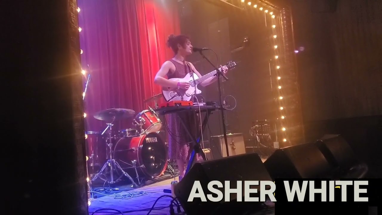 Mulch Video Fanzine: Asher White at Union Pool, Brooklyn, NY -- May 2, 2025
