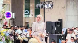 “ Sekali Seumur Hidup” Menggelegar di Mall Resinda Park karawang, Semua penongton ikut bernyanyi