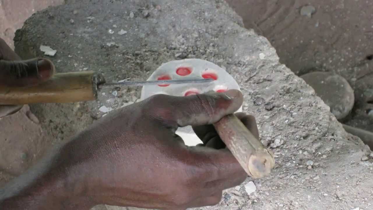 Cedi Bead Factory in Ghana: Making Beads