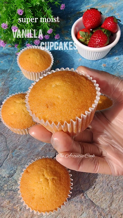Super Moist Vanilla Cupcakes Recipe 👆💫😍 #shorts #ytshorts #youtubeshorts