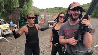 تدريب كيانو ريفز على التصويب في فيلم John Wick 3