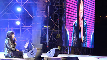 Loreen - Euphoria (introduction) (live @muzzone EMA2014)