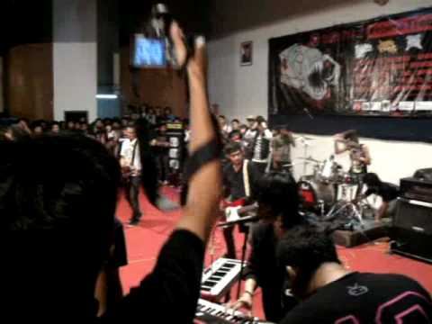 Thirteen - Jakarta Story (@ Auditorium RRI Semarang)